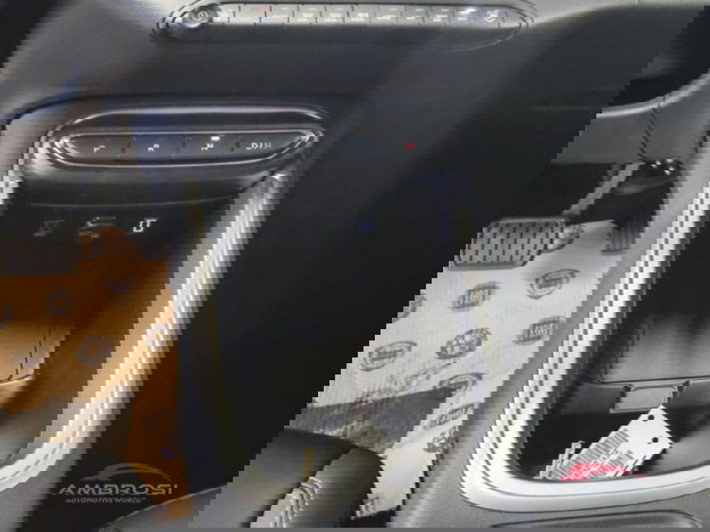 Jeep Avenger nuova a Perugia (15)