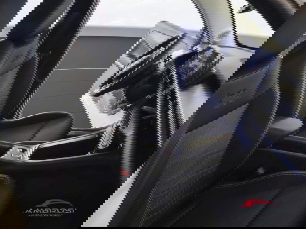 Jeep Avenger nuova a Perugia (12)