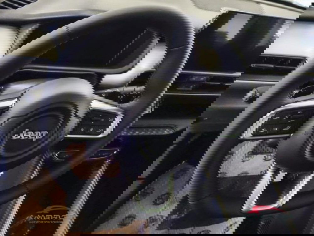 Jeep Avenger nuova a Perugia (14)