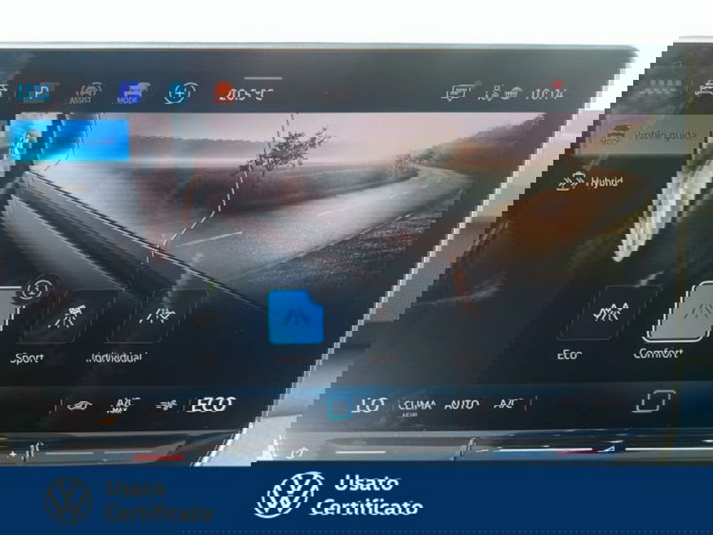 Volkswagen Golf nuova a Vicenza (14)