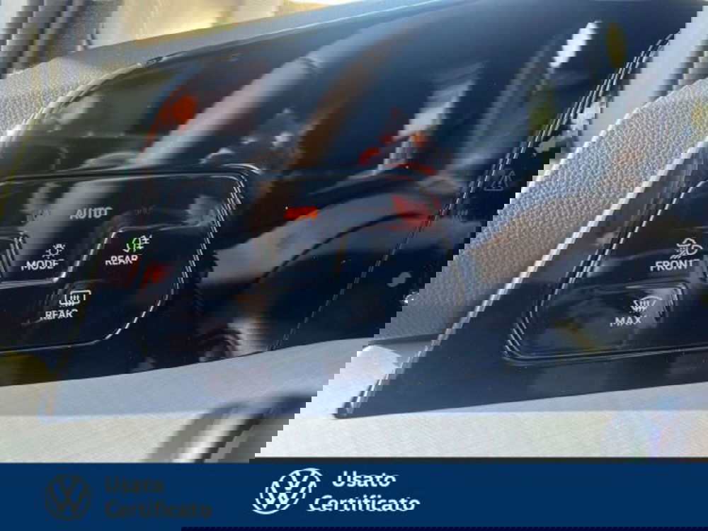 Volkswagen Golf nuova a Vicenza (19)