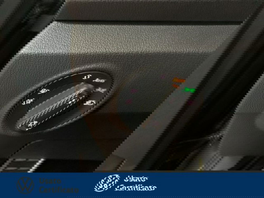 Volkswagen T-Roc nuova a Vicenza (19)