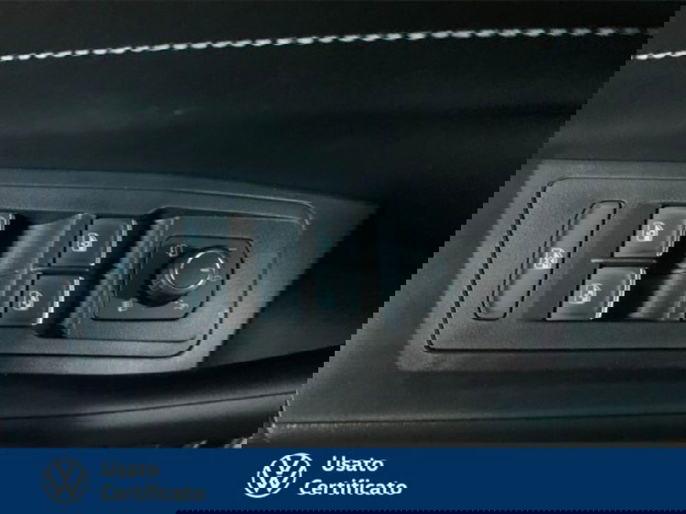 Volkswagen T-Roc nuova a Vicenza (20)