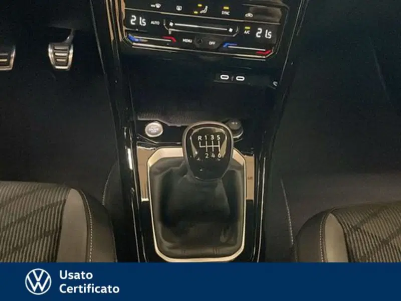 Volkswagen T-Roc nuova a Vicenza (11)