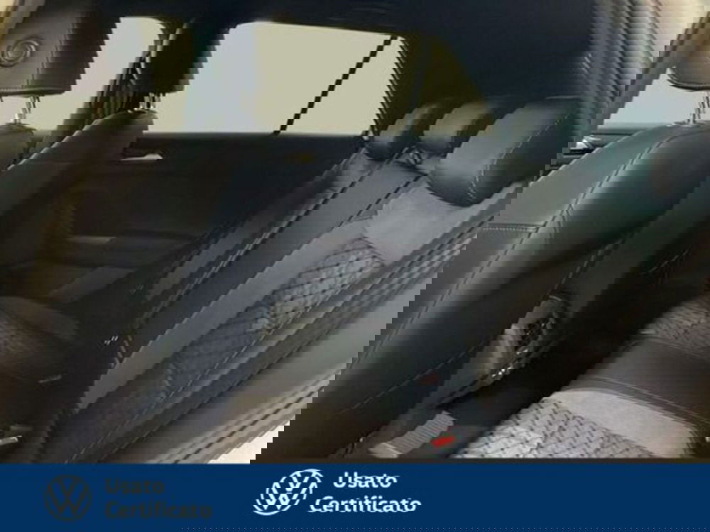 Volkswagen T-Roc nuova a Vicenza (12)