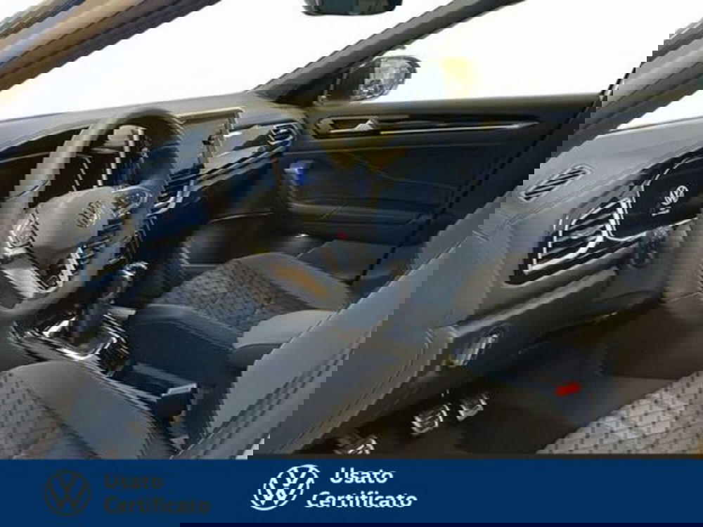 Volkswagen T-Roc nuova a Vicenza (7)