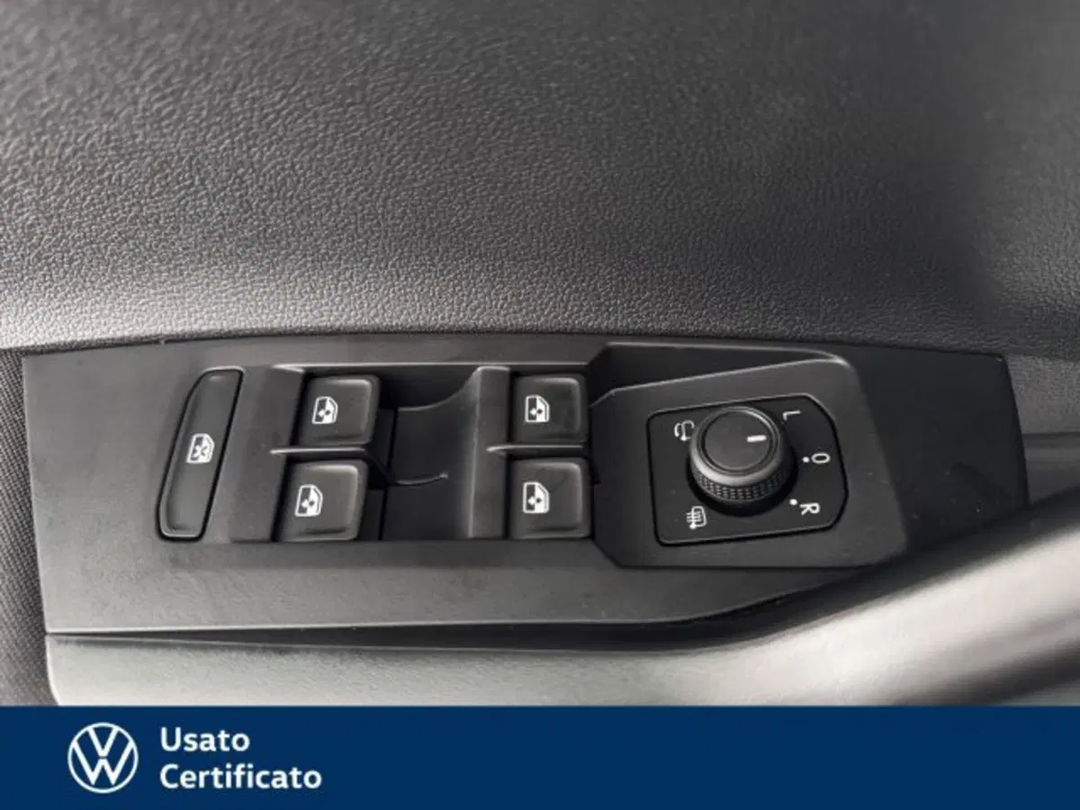 Volkswagen Polo nuova a Vicenza (10)