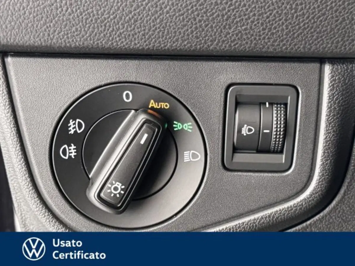 Volkswagen Polo nuova a Vicenza (11)