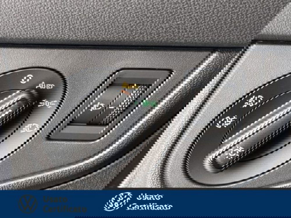 Volkswagen Polo nuova a Vicenza (11)