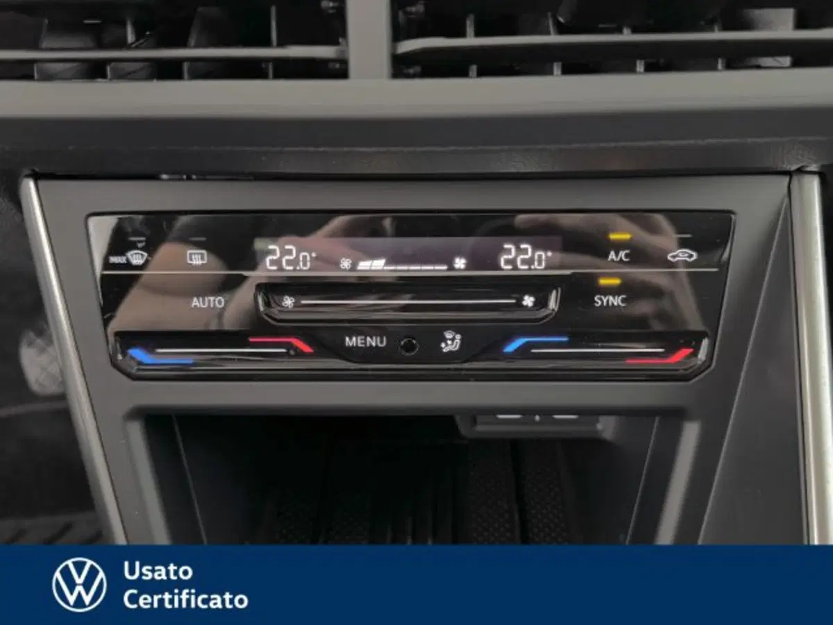 Volkswagen Polo nuova a Vicenza (15)