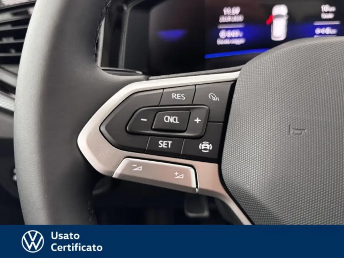 Volkswagen Polo nuova a Vicenza (17)