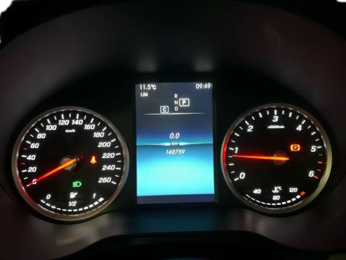 Mercedes-Benz GLC SUV usata a Avellino (13)
