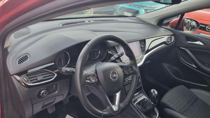 Opel Astra usata a Savona (11)