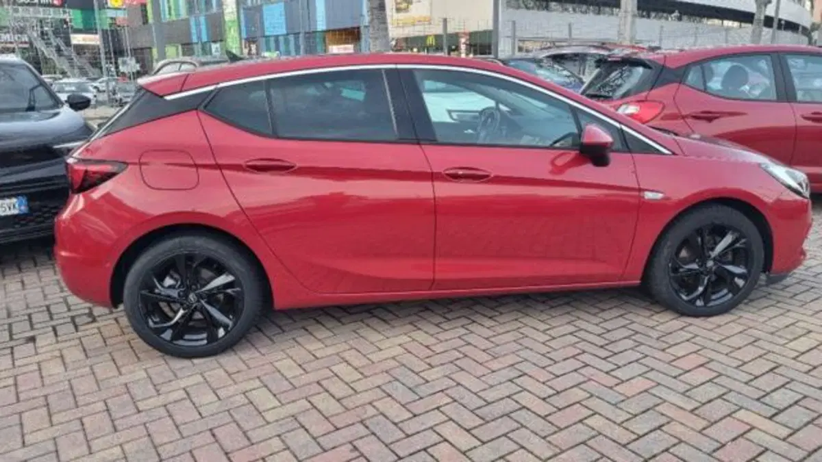 Opel Astra usata a Savona (6)