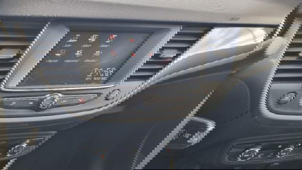 Opel Crossland usata a Savona (6)