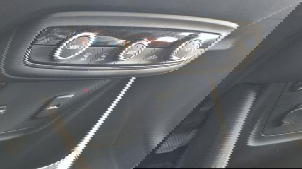 Opel Crossland usata a Savona (8)