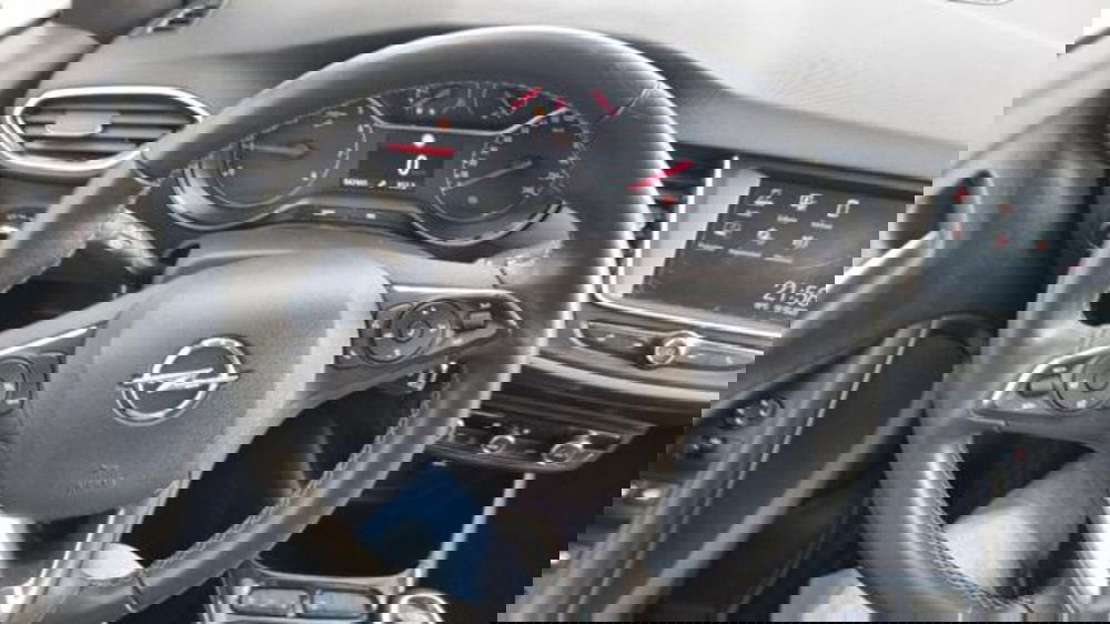 Opel Crossland usata a Savona (9)