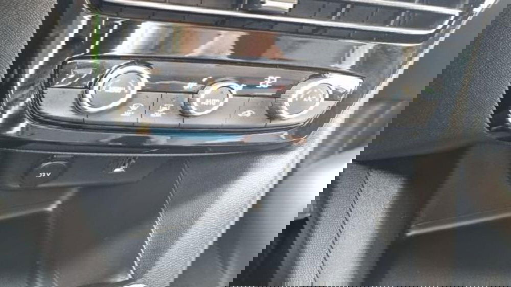 Opel Mokka usata a Savona (10)