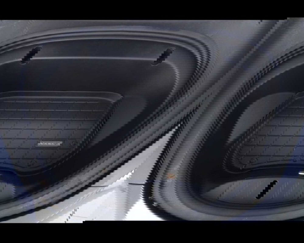 Tesla Model 3 usata a Bologna (16)