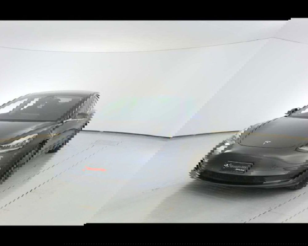 Tesla Model 3 usata a Bologna (2)