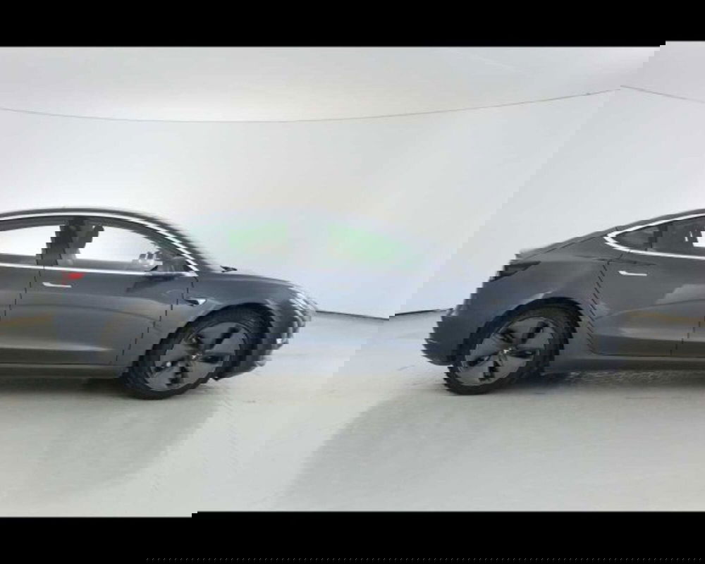 Tesla Model 3 usata a Bologna (7)