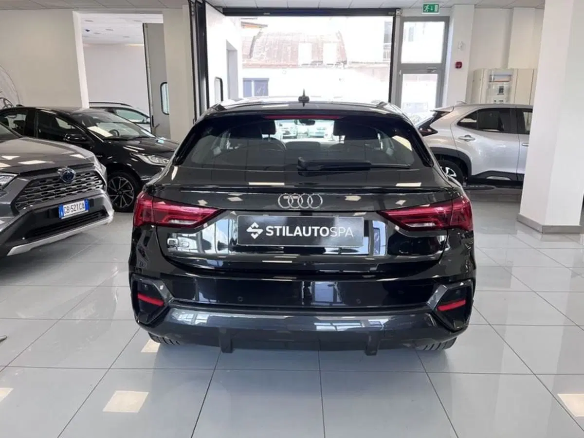 Audi Q3 Sportback usata a Prato (5)