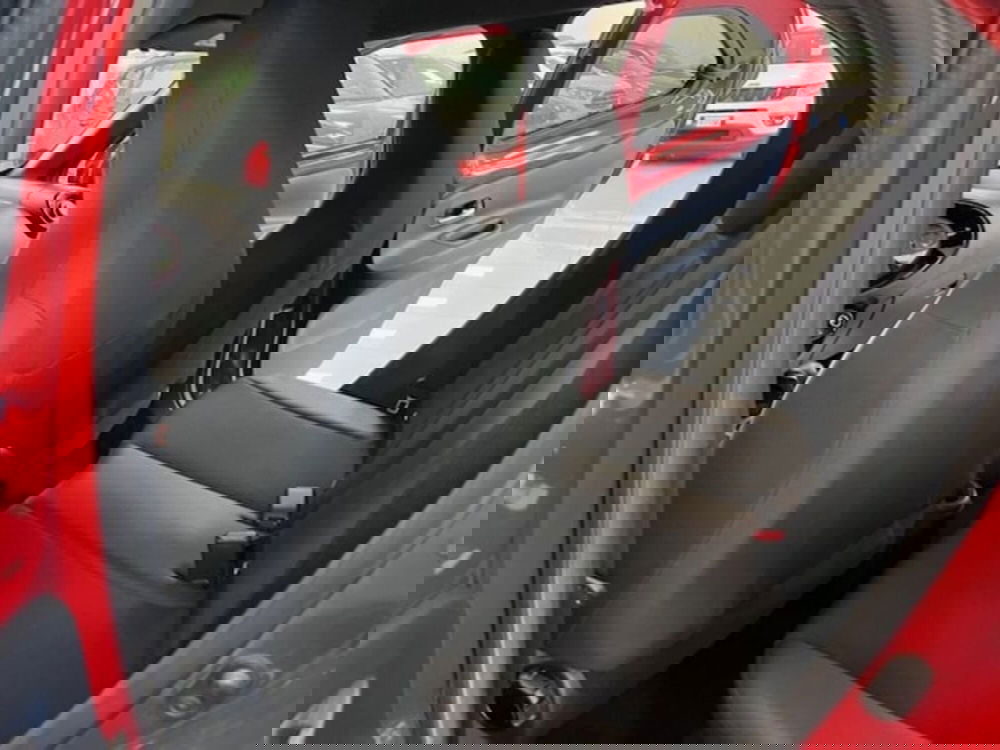 Toyota Aygo X usata a Prato (11)