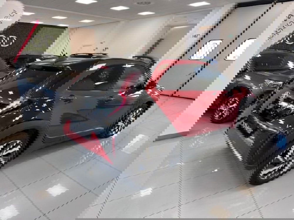 Toyota Aygo X usata a Prato (2)