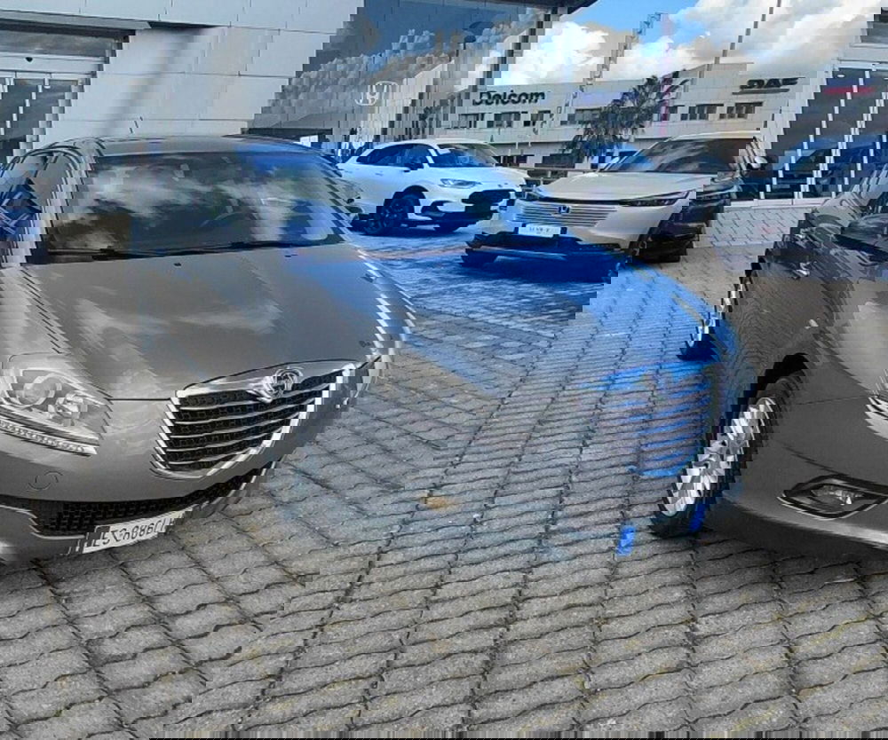 Lancia Delta usata a Cosenza (3)