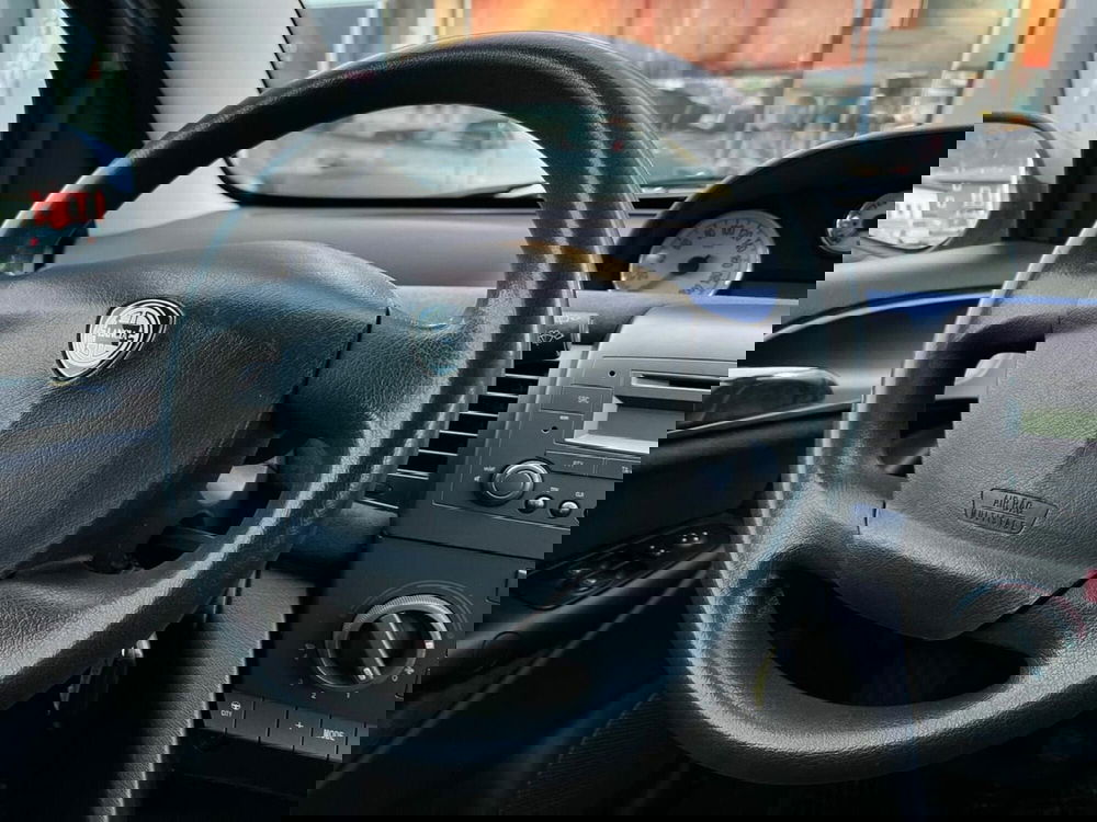 Lancia Ypsilon usata a Sondrio (14)