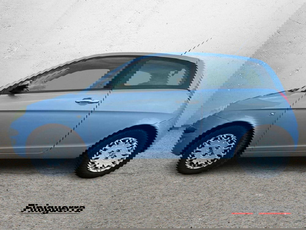 Lancia Ypsilon usata a Sondrio (6)