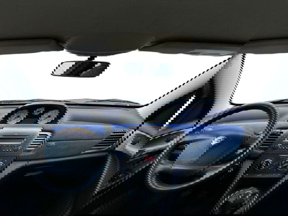 Lancia Ypsilon usata a Sondrio (7)