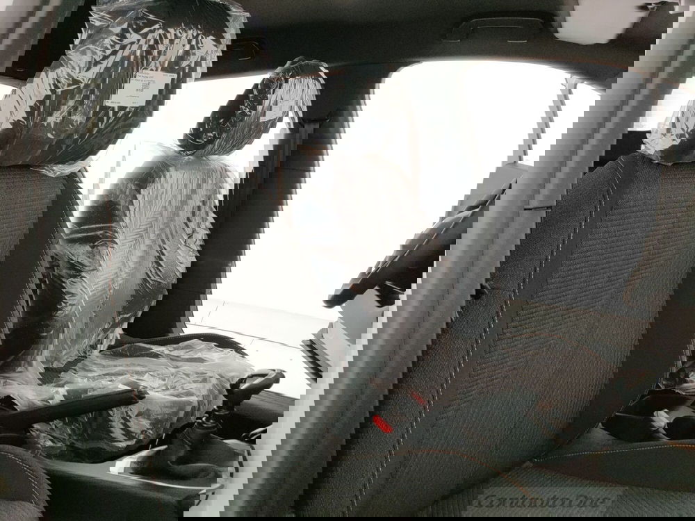 Peugeot 2008 nuova a Caserta (12)