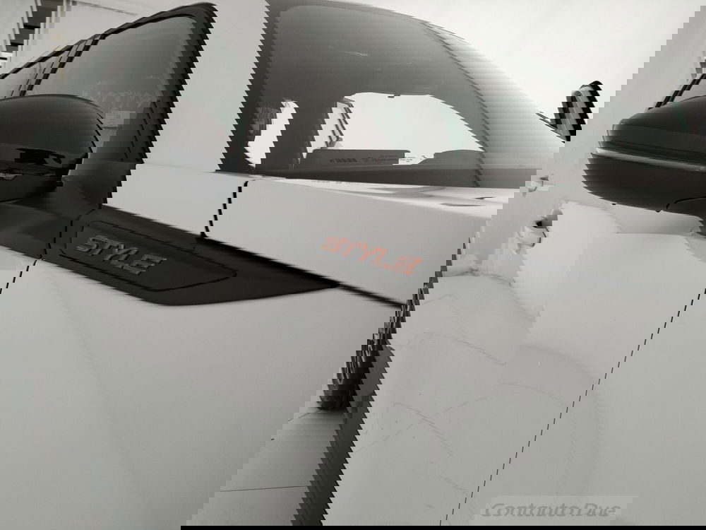 Peugeot 2008 nuova a Caserta (14)