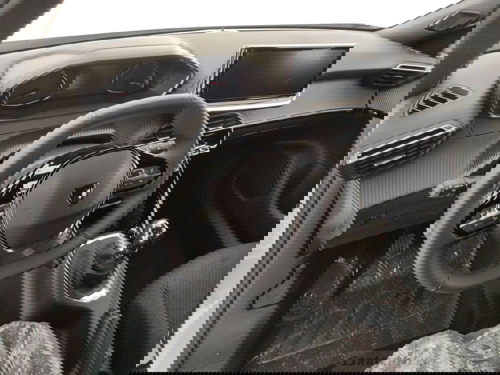 Peugeot 2008 nuova a Caserta (16)