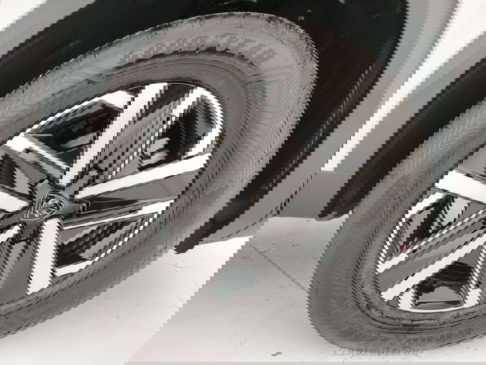 Peugeot 2008 nuova a Caserta (9)