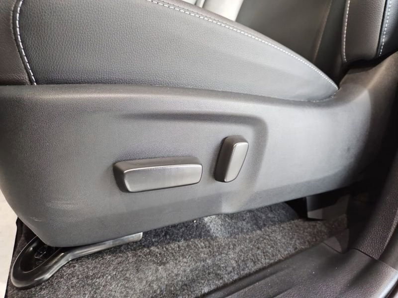 Toyota Hilux nuova a Vicenza (10)