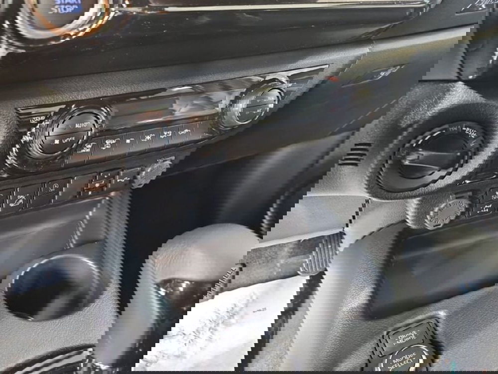 Toyota Hilux nuova a Vicenza (14)