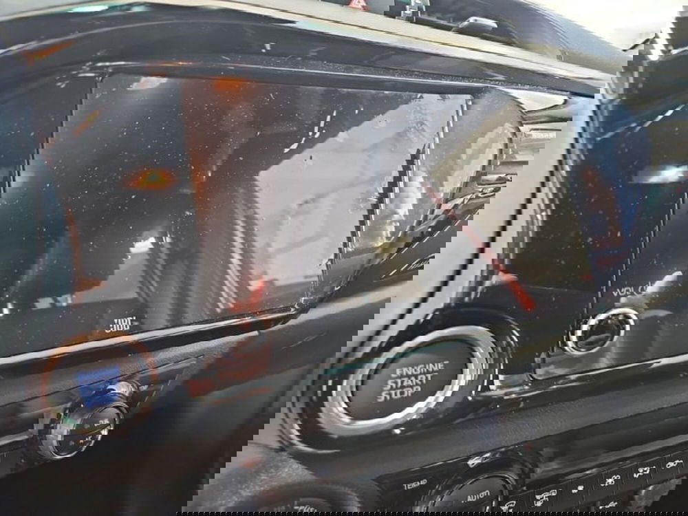 Toyota Hilux nuova a Vicenza (15)