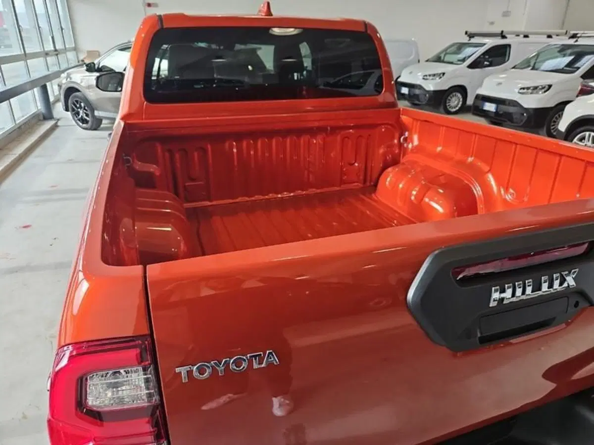 Toyota Hilux nuova a Vicenza (6)
