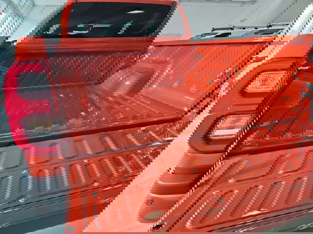 Toyota Hilux nuova a Vicenza (7)