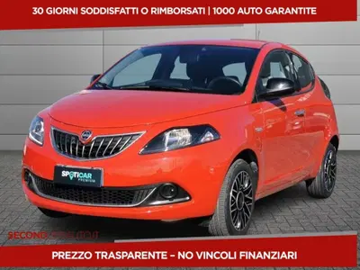 Lancia Ypsilon 1.0 FireFly 5 porte S&amp;S Hybrid Ecochic Silver del 2024 usata a San Salvo