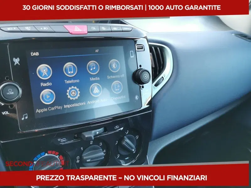 Lancia Ypsilon usata a Chieti (15)