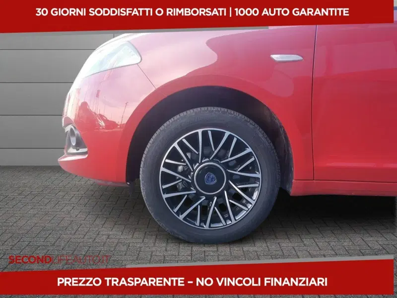 Lancia Ypsilon usata a Chieti (5)