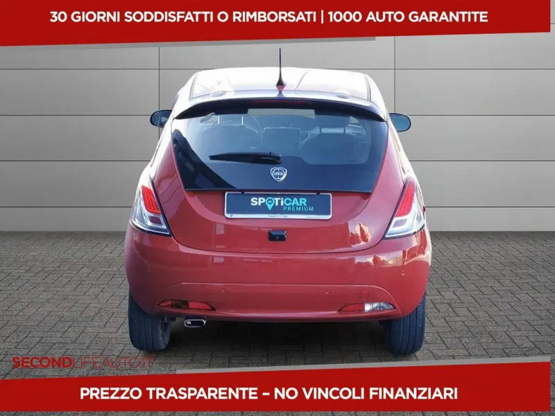 Lancia Ypsilon usata a Chieti (7)