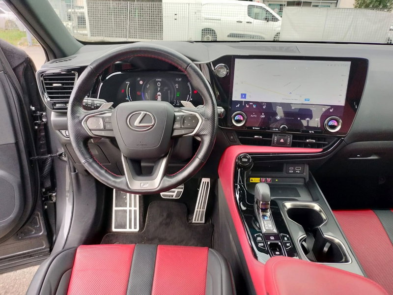 Lexus NX usata a Modena (11)