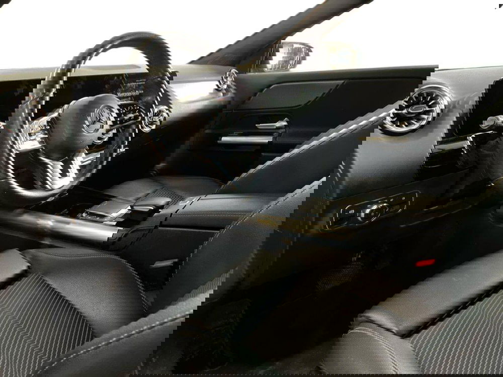 Mercedes-Benz EQA usata a Lecce (10)