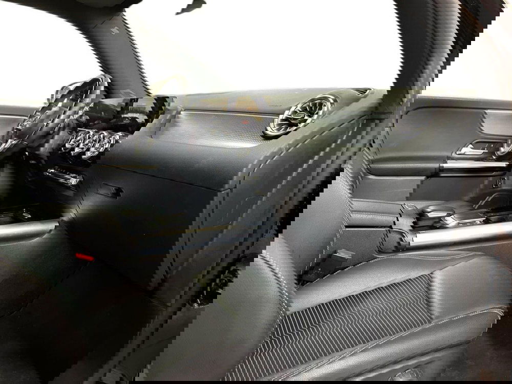 Mercedes-Benz EQA usata a Lecce (9)