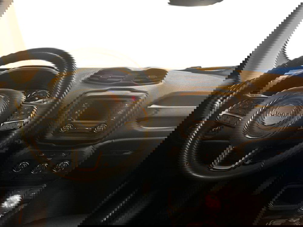 Jeep Renegade usata a Bari (11)