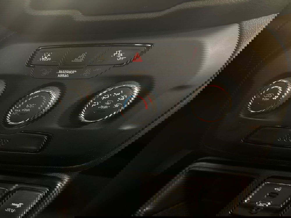 Jeep Renegade usata a Bari (14)